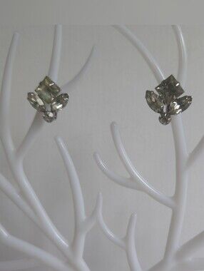 Vintage Rhodium Plated Clear Rhinestone Screw Back Earrings Geometric Cluster